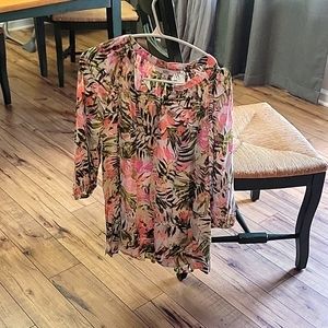 Woman's shirt
